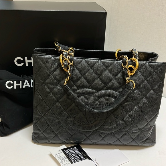 Chanel Shopping Tote( Black) - Picture 1 of 15
